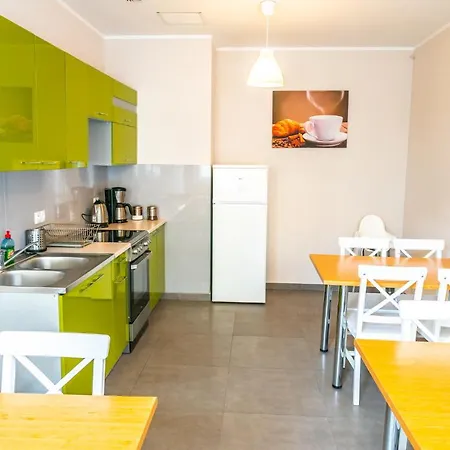 Arka - Z Osobnymi Wejsciami Na Parterze Konukevi 3*