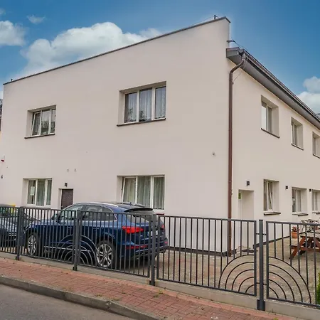 Vendégház Arka - Z Osobnymi Wejsciami Na Parterze Międzywodzie